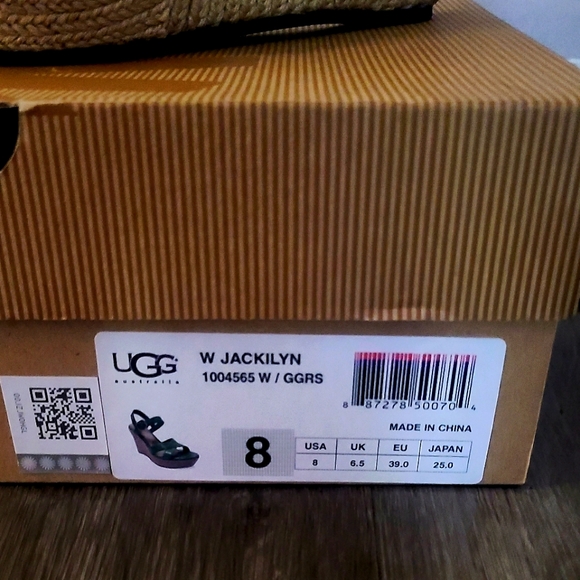 UGG WEDGES - Picture 3 of 5